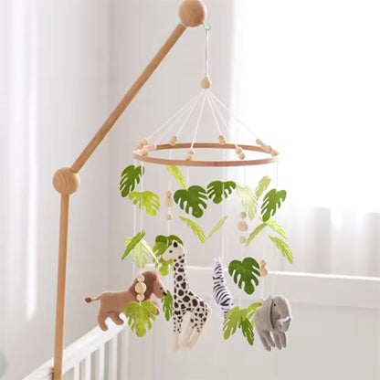 Mobile bébé un cocon de douceur suspendu