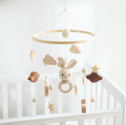 mobile_bebe_confortable_fait_en_bois