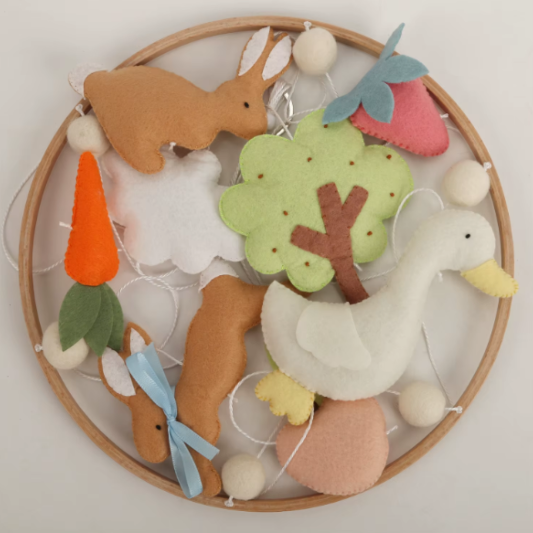 mobile bebe douce et naturelle