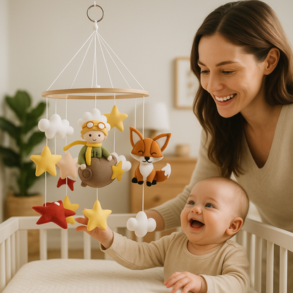 mobile bebe stimule l eveil visuel renard