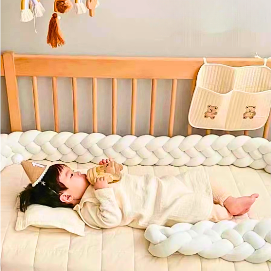 tressé de lit bebe blanc confortable